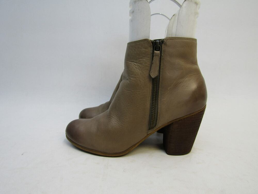 BP Womens Size 8 M BrownLeather Zip Ankle Fashion Boots Bootie